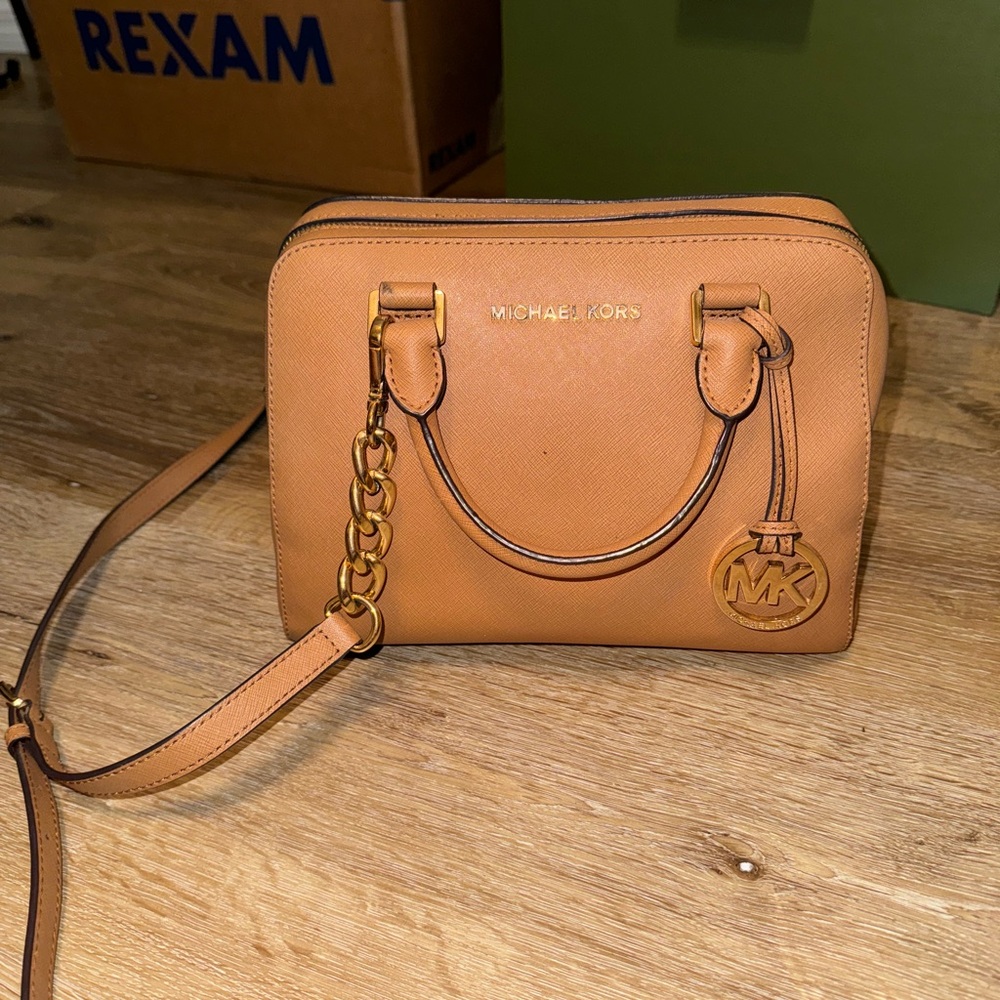 Michael Kors satchel bag
